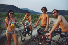 Exploring the "playa" - Picture by Tutu.