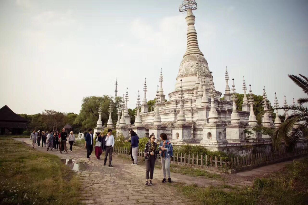 Dianshan Lake Community Outreach